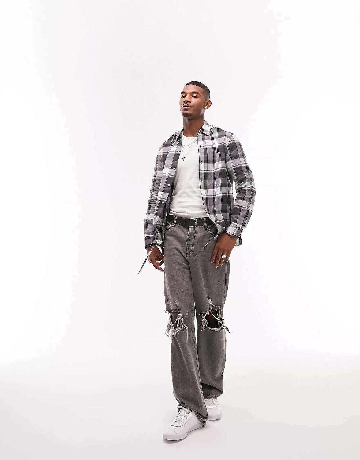 Черно-белая фланелевая рубашка в клетку Topman с длинными рукавами и кулиской по низу
Черно-белая фланелевая рубашка в клетку Topman с длинными рукавами и кулиской по низу