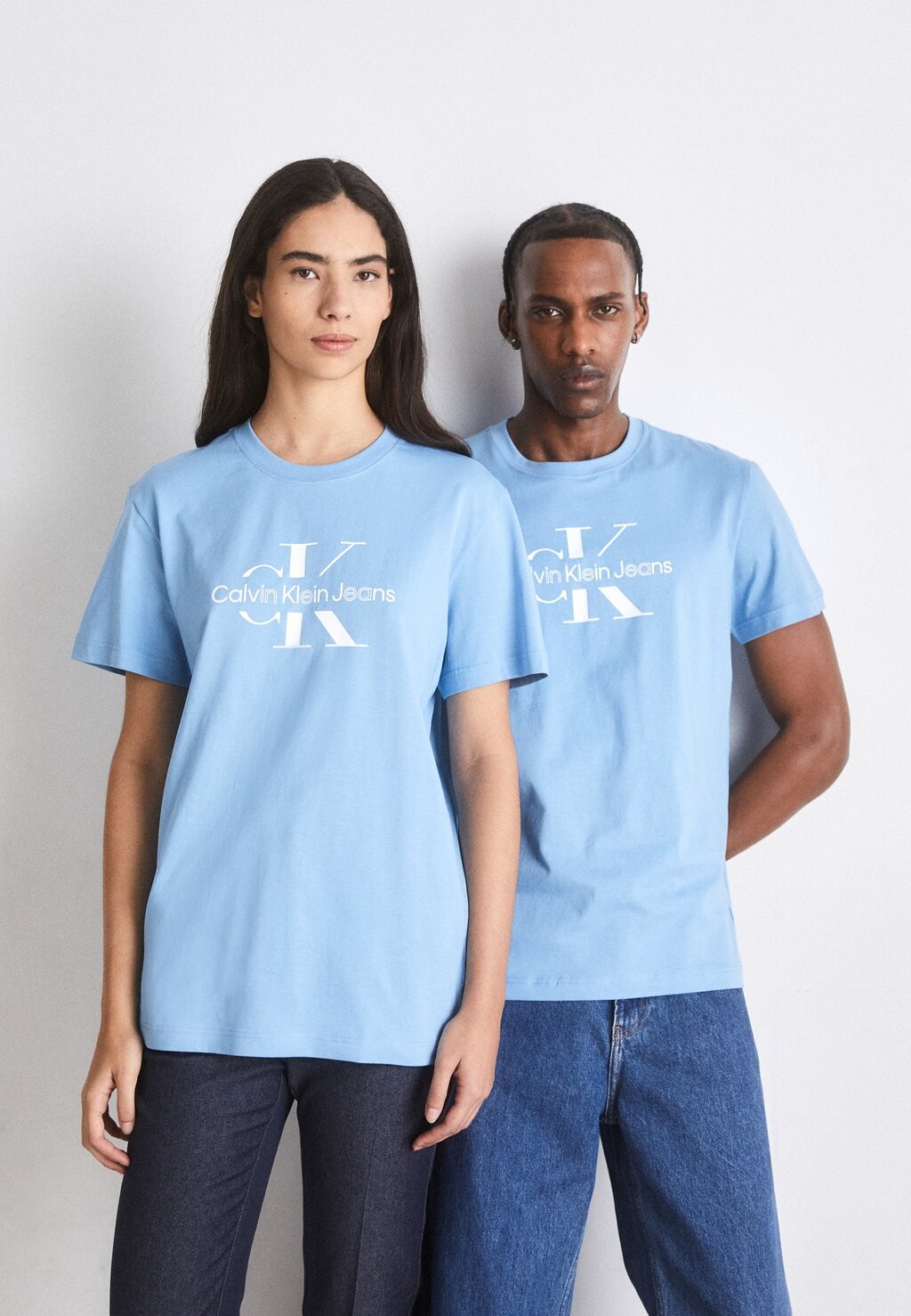 Футболка с принтом Disrupted Outline Monologo Tee Unisex Calvin Klein Jeans, цвет dusk blue
Футболка с принтом Disrupted Outline Monologo Tee Unisex Calvin Klein Jeans, цвет dusk blue