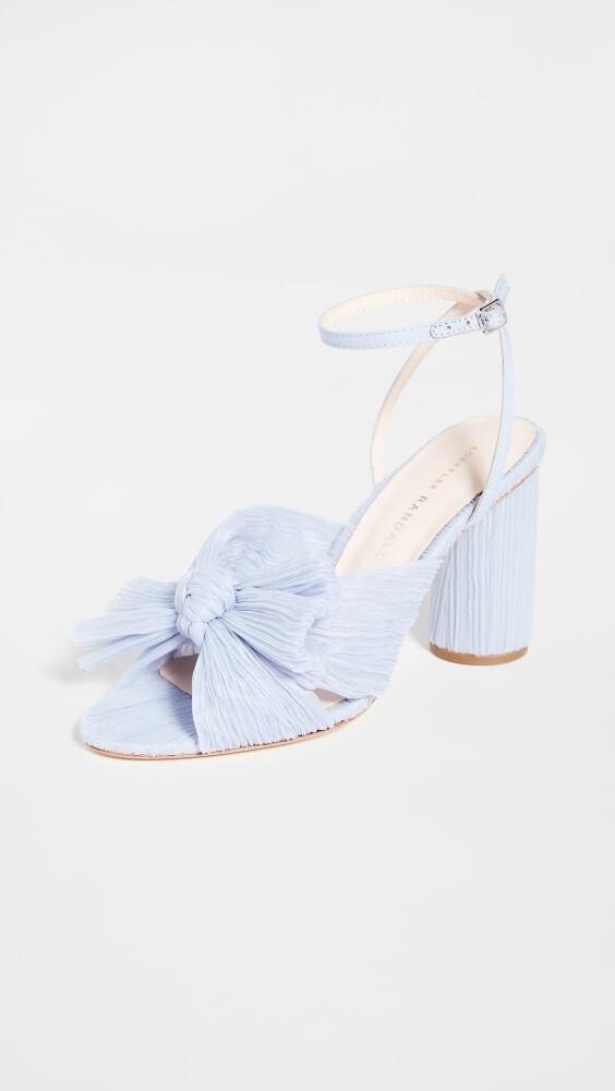 Сандалии Loeffler Randall Camellia Pleated Bow Heel with Ankle Strap, синий
Сандалии Loeffler Randall Camellia Pleated Bow Heel with Ankle Strap, синий