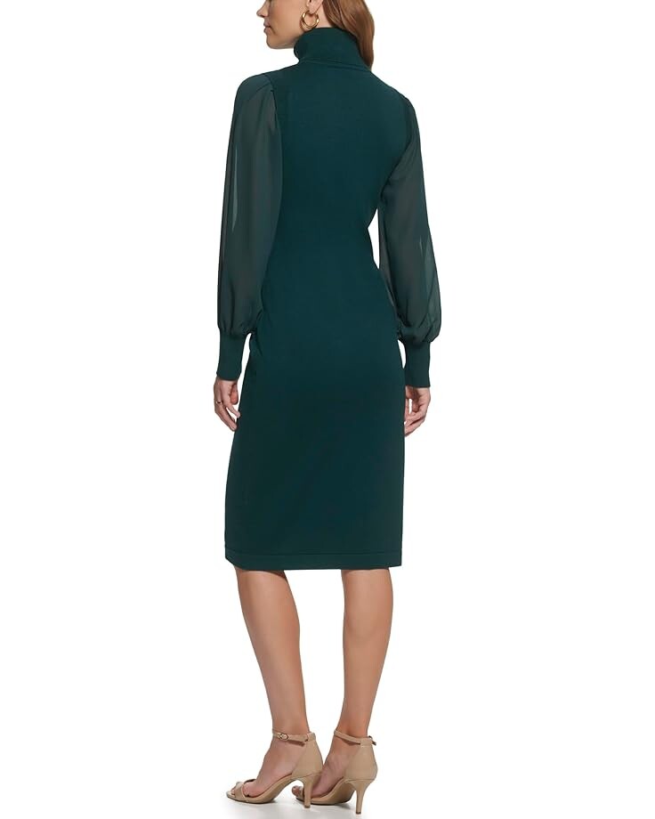 Платье Vince Camuto Knit Turtleneck Sheath Dress with Chiffon Long Sleeves, цвет Spruce
Платье Vince Camuto Knit Turtleneck Sheath Dress with Chiffon Long Sleeves, цвет Spruce