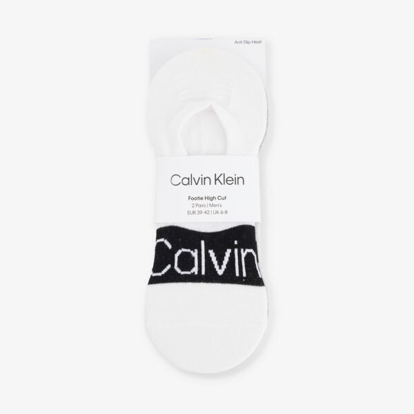 Комплект из двух носков из смесового хлопка с фирменной отделкой в рубчик Calvin Klein, белый
Комплект из двух носков из смесового хлопка с фирменной отделкой в рубчик Calvin Klein, белый