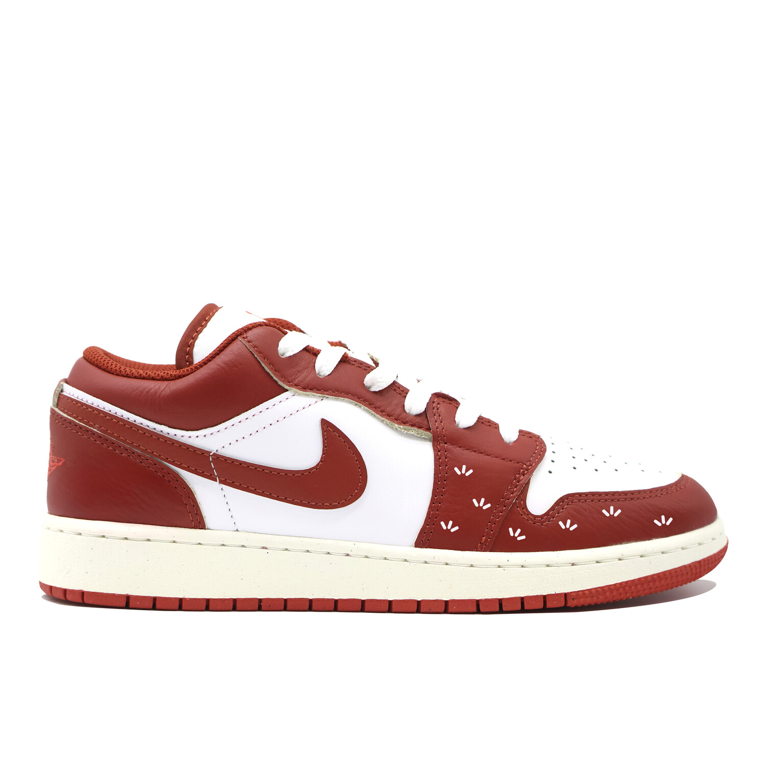 Кроссовки Air Jordan 1 Vintage Basketball Shoes Men Low-top White/red, белый/красный
Кроссовки Air Jordan 1 Vintage Basketball Shoes Men Low-top White/red, белый/красный