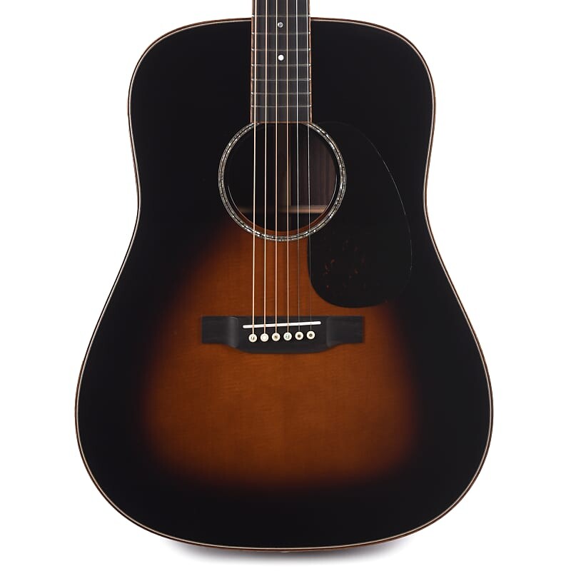 Акустическая гитара Martin Custom Shop D/000-14F Cutaway Sitka Spruce/East Indian Rosewood 1935 Teardrop Sunburst
Акустическая гитара Martin Custom Shop D/000-14F Cutaway Sitka Spruce/East Indian Rosewood 1935 Teardrop Sunburst