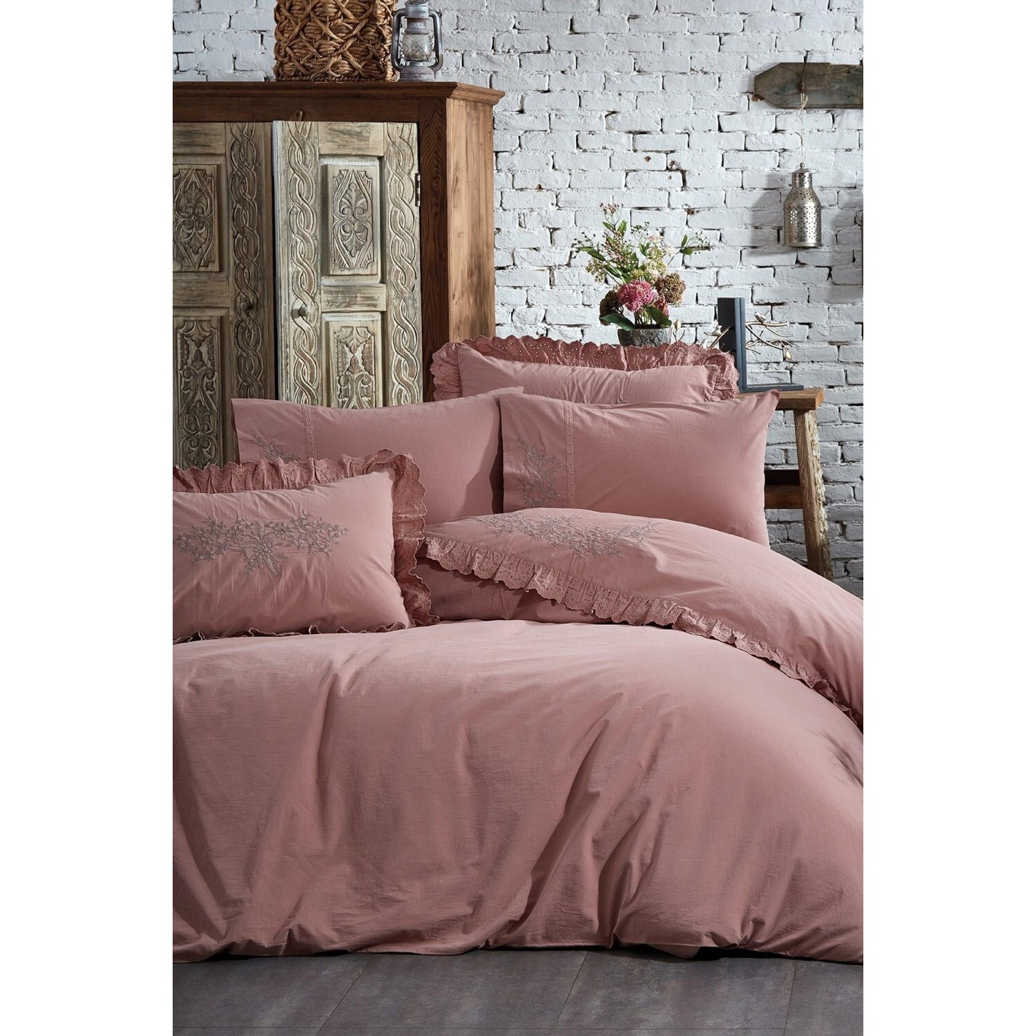 Экокотон Elsa King Size Комплект постельного белья 100% органический хлопок Перкаль с вышивкой Персик 220X240 см
Экокотон Elsa King Size Комплект постельного белья 100% органический хлопок Перкаль с вышивкой Персик 220X240 см