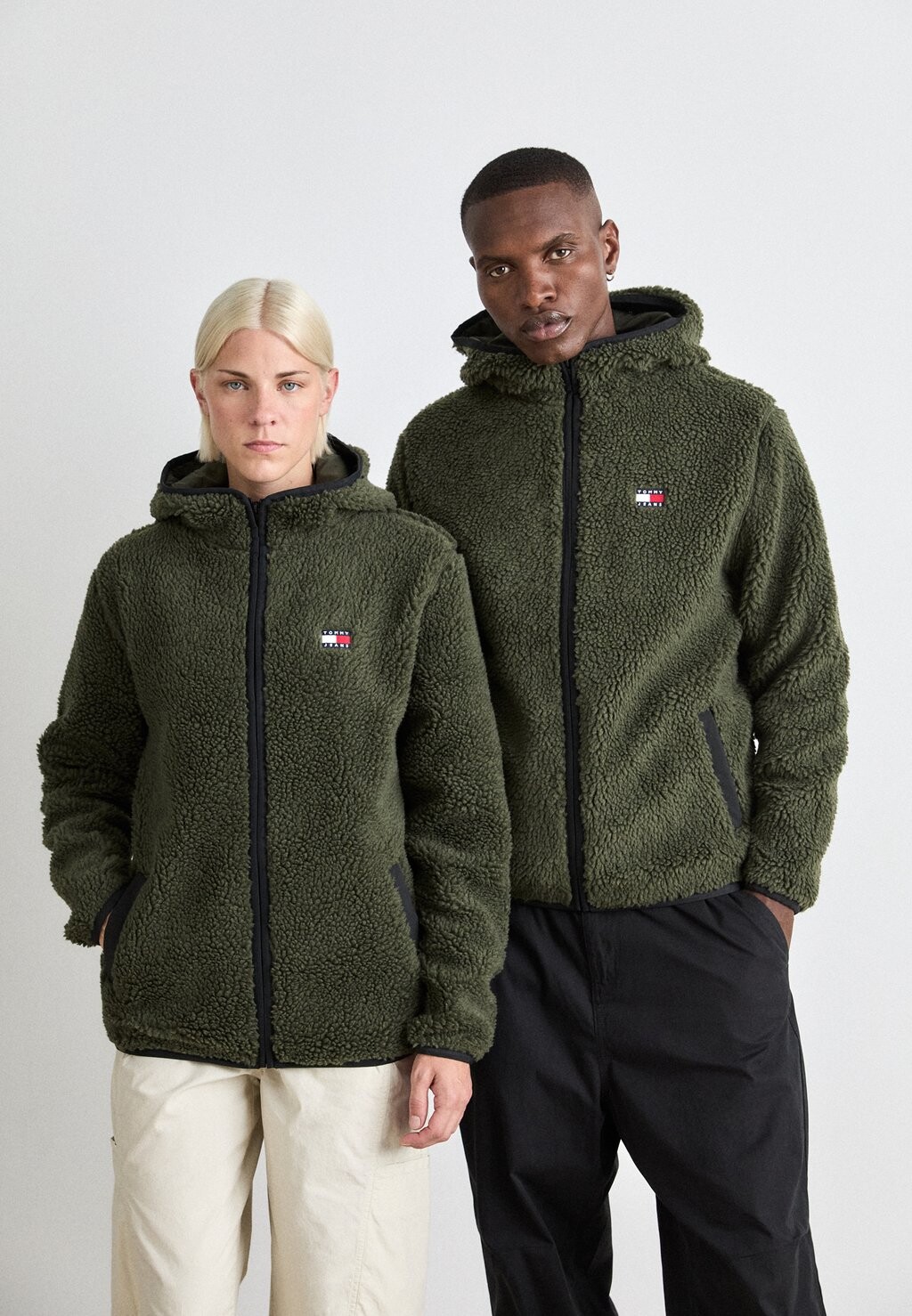 Флисовая куртка BADGE ZIP UNISEX Tommy Hilfiger, темно-зеленый 
Флисовая куртка BADGE ZIP UNISEX Tommy Hilfiger, темно-зеленый