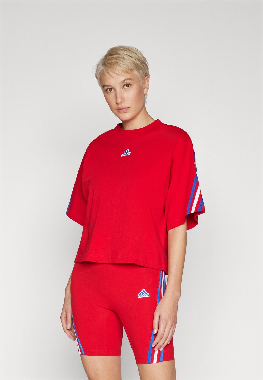 Футболка с принтом FUTURE ICONS THREE STRIPES adidas Sportswear, цвет better scarlet
Футболка с принтом FUTURE ICONS THREE STRIPES adidas Sportswear, цвет better scarlet