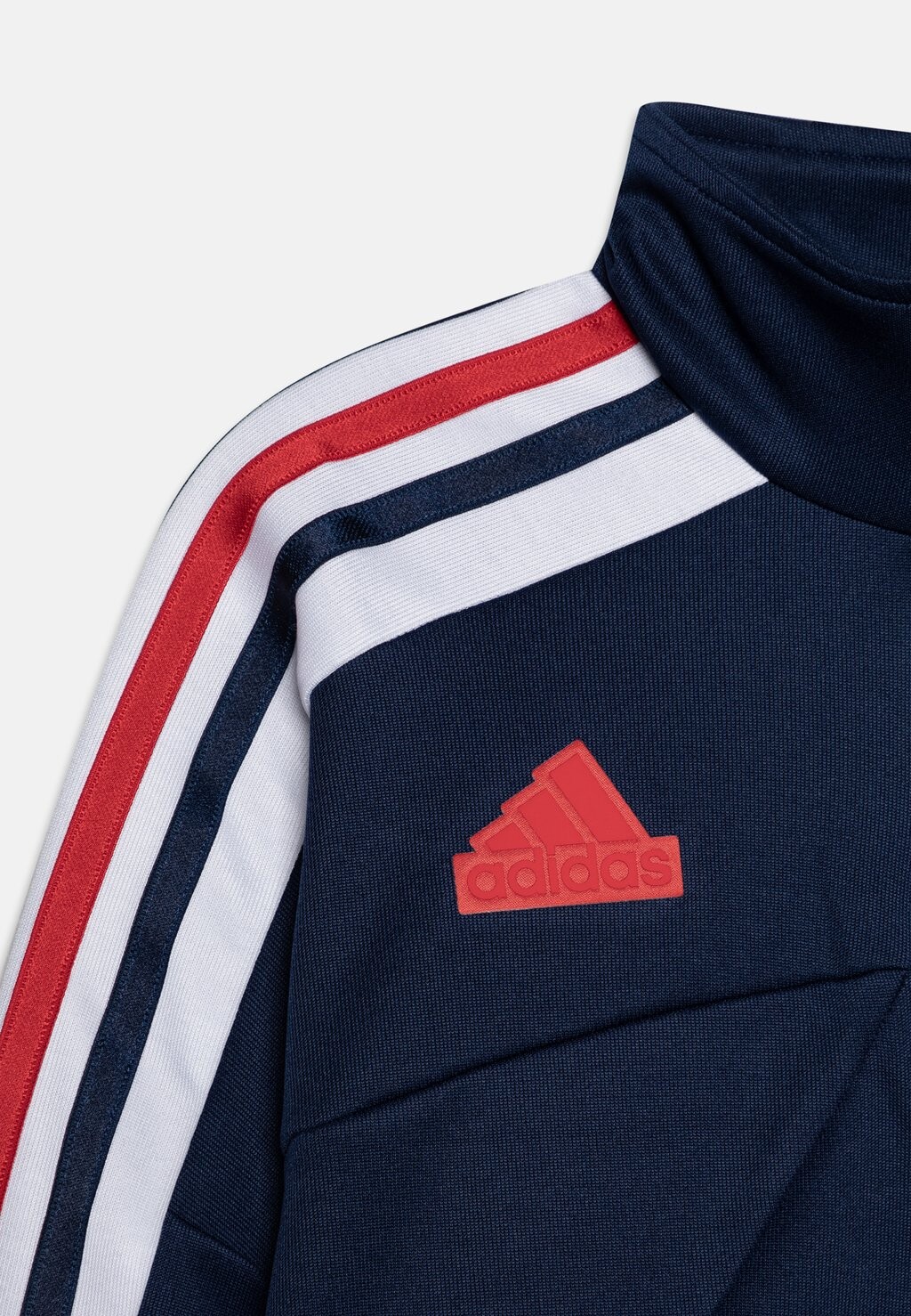 Куртка тренировочная adidas Performance, командная темно-синяя/белая/лучше алая Tiro Nations Pack Unisex
Куртка тренировочная adidas Performance, командная темно-синяя/белая/лучше алая Tiro Nations Pack Unisex