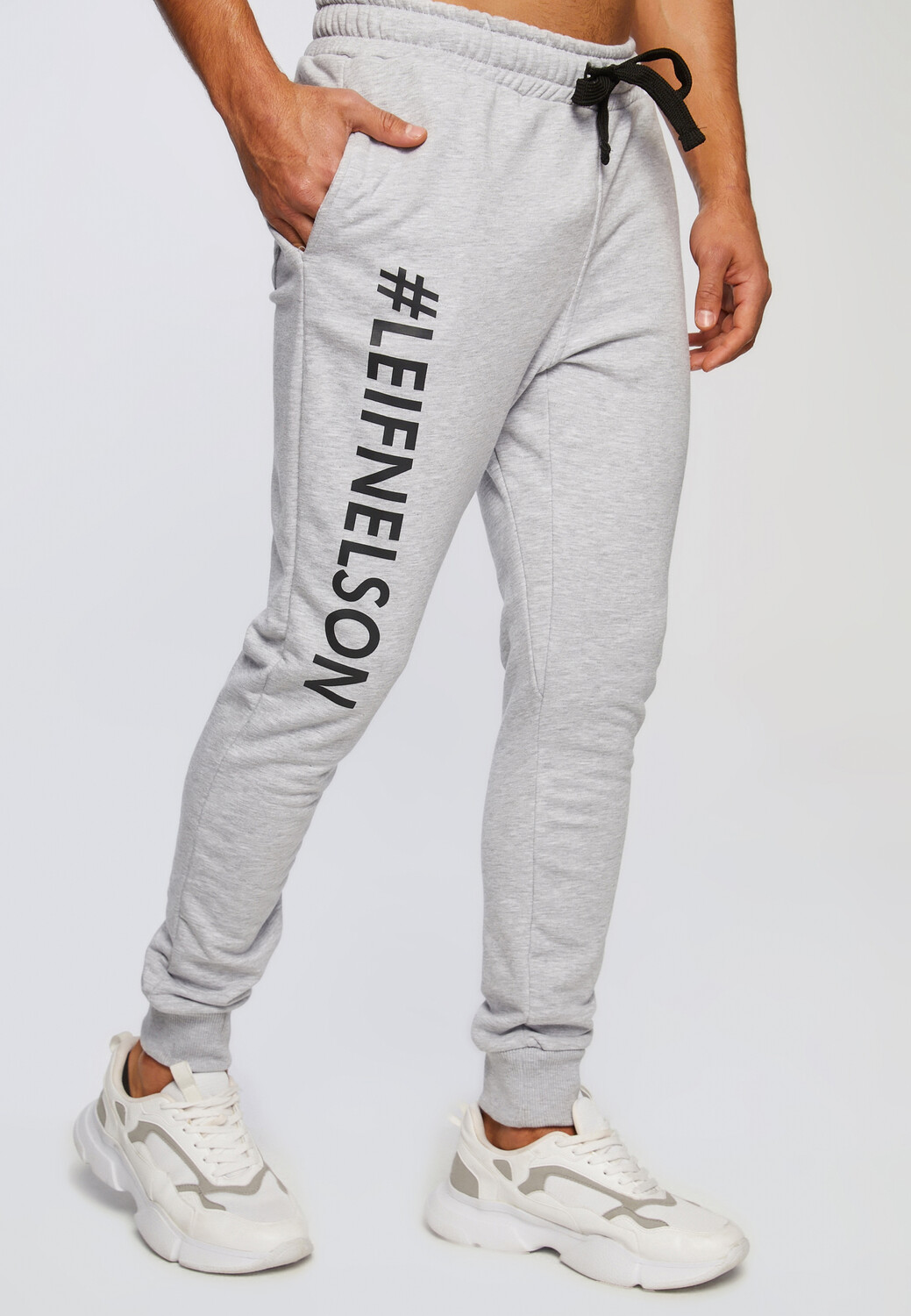 Брюки Leif Nelson Herren Gym Sporthose Herren Gym Sporthose LN 8295, серый черный
Брюки Leif Nelson Herren Gym Sporthose Herren Gym Sporthose LN 8295, серый черный