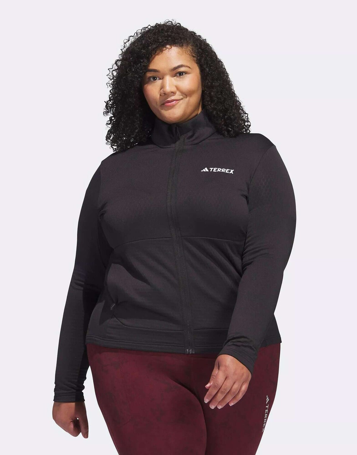 Черная куртка adidas Plus Terrex Multi Light Fleece с молнией во всю длину, Черный
Черная куртка adidas Plus Terrex Multi Light Fleece с молнией во всю длину, Черный
