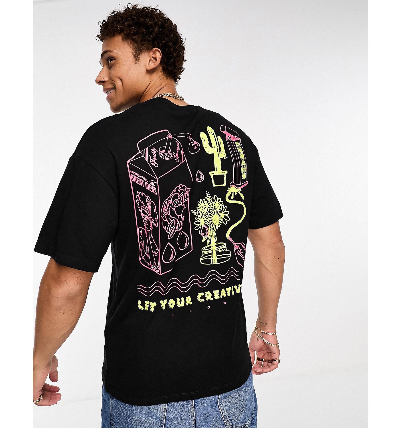 Черная футболка оверсайз с креативным принтом на спине Jack & Jones Originals, Черный
Черная футболка оверсайз с креативным принтом на спине Jack & Jones Originals, Черный