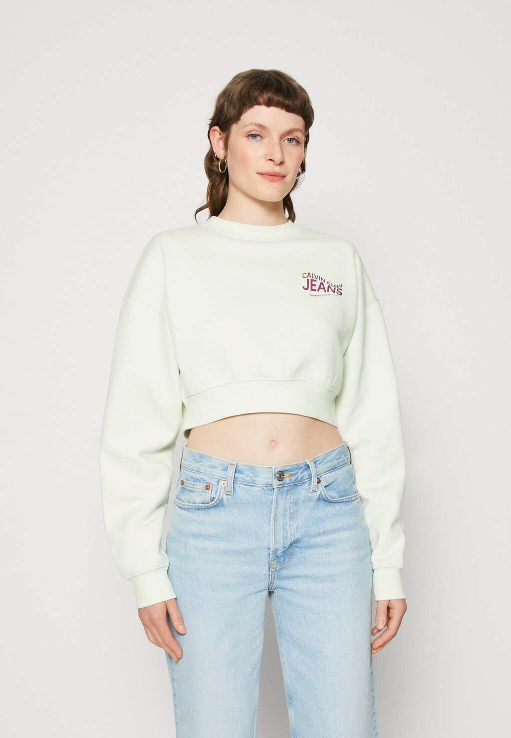 Толстовка Calvin Klein Jeans Motion Logo Crew Neck, светло-зеленый, Зеленый;синий
Толстовка Calvin Klein Jeans Motion Logo Crew Neck, светло-зеленый, Зеленый;синий
