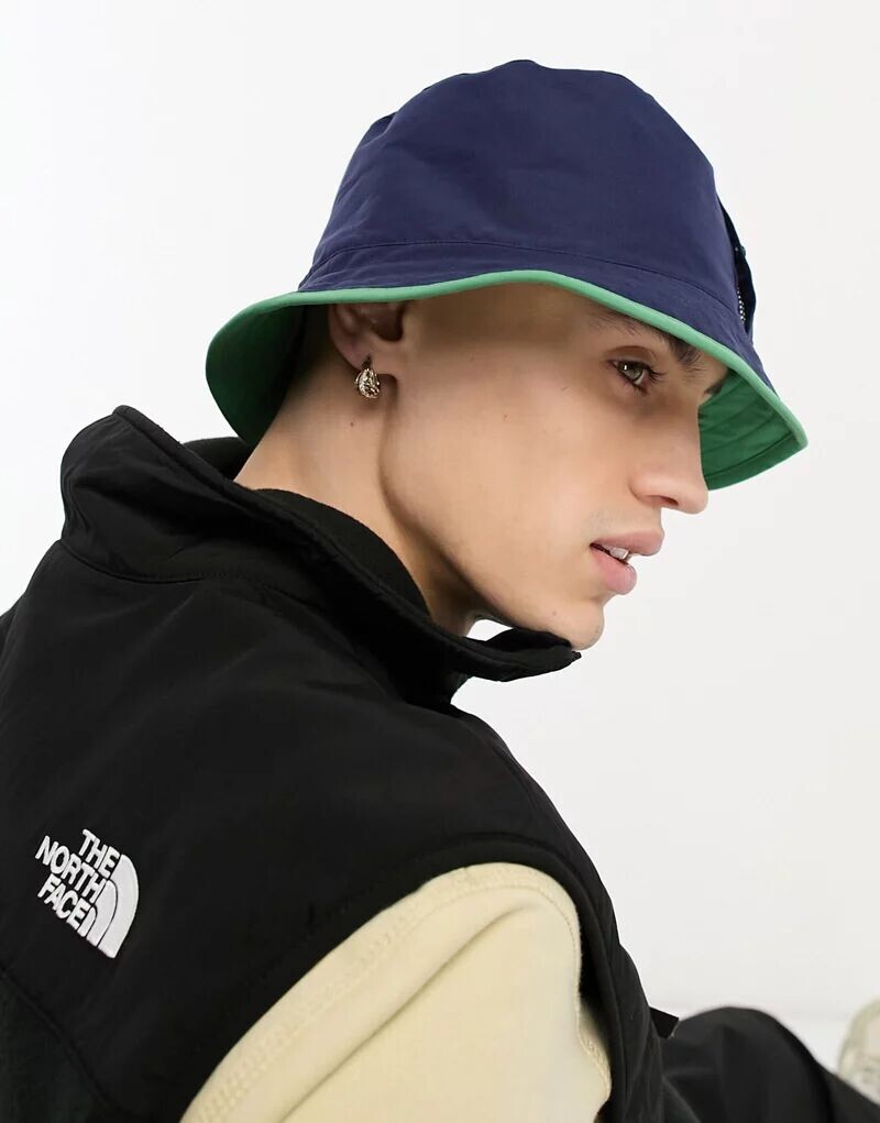 Двусторонняя панама North Face Class V темно-синего и зеленого цвета The North Face
Двусторонняя панама North Face Class V темно-синего и зеленого цвета The North Face