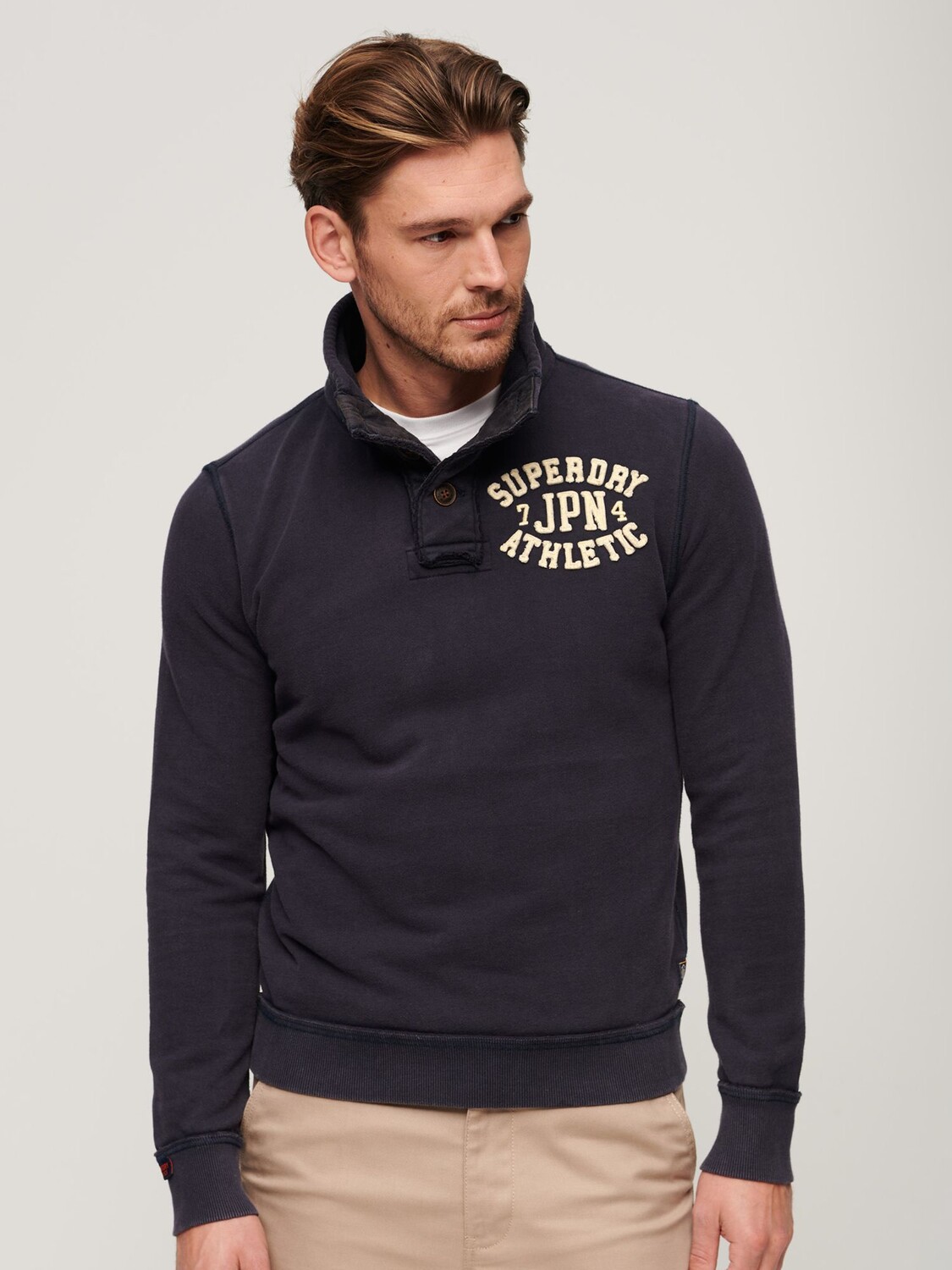 Винтажный спортивный джемпер на пуговицах на пуговицах Superdry, затмение темно-синий
Винтажный спортивный джемпер на пуговицах на пуговицах Superdry, затмение темно-синий