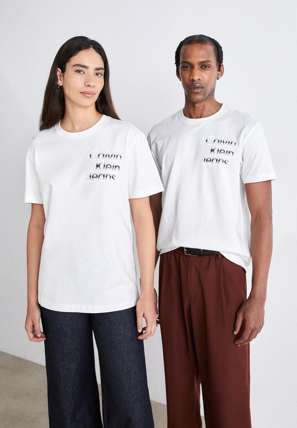 Футболка с принтом Diffused Stacked Tee Unisex Calvin Klein Jeans, цвет bright white
Футболка с принтом Diffused Stacked Tee Unisex Calvin Klein Jeans, цвет bright white