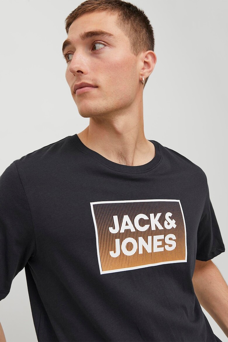Стальная футболка с логотипами и овальным вырезом горловины Jack & Jones, синий
Стальная футболка с логотипами и овальным вырезом горловины Jack & Jones, синий
