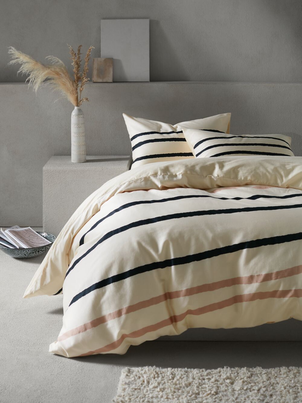 Пододеяльник Mother of Pearl Stripe из органического хлопка King, натуральный кремовый
Пододеяльник Mother of Pearl Stripe из органического хлопка King, натуральный кремовый