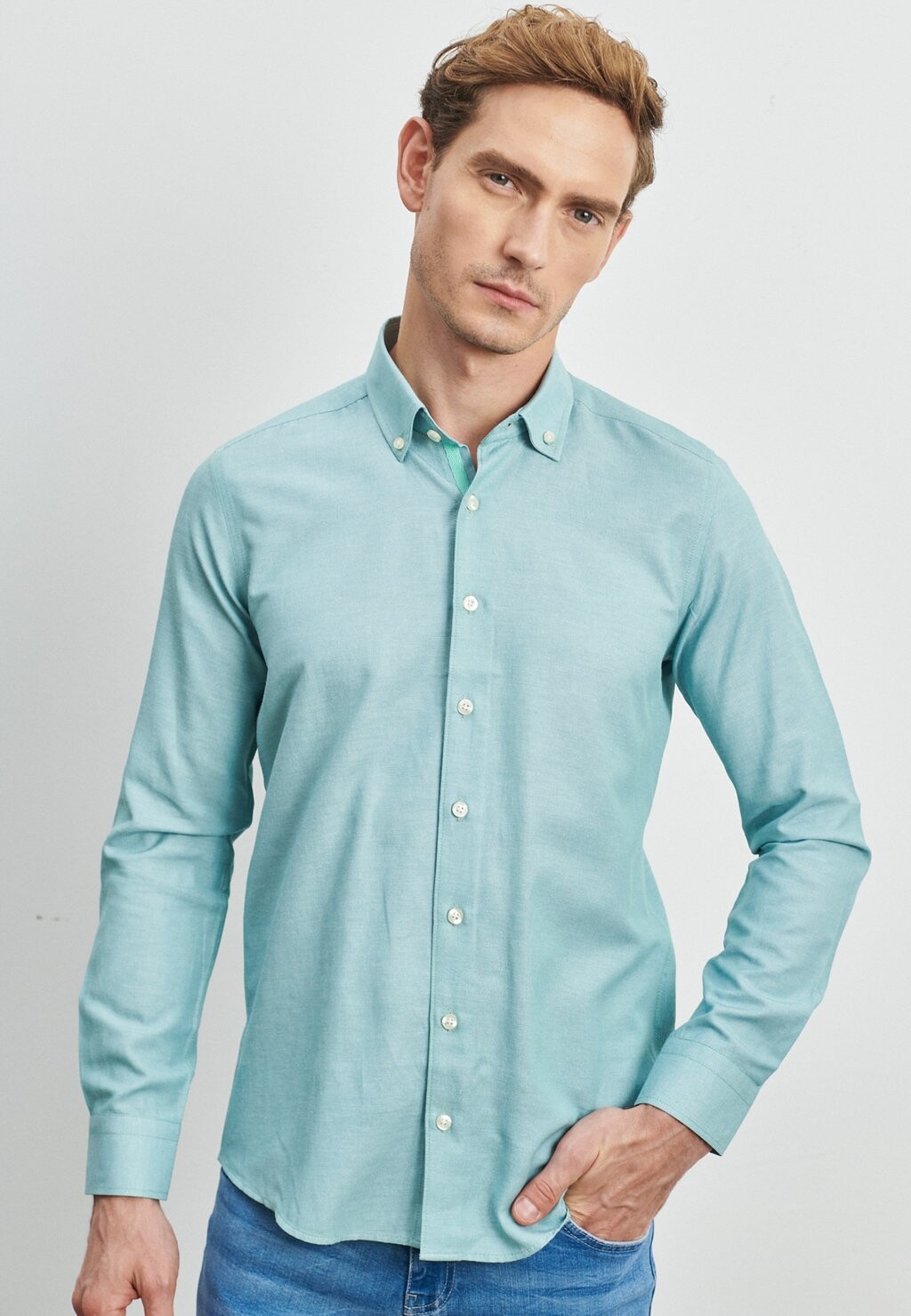 Рубашка REGULAR FIT OXFORD AC&CO / ALTINYILDIZ CLASSICS, цвет Regular Fit Oxford Shirt
Рубашка REGULAR FIT OXFORD AC&CO / ALTINYILDIZ CLASSICS, цвет Regular Fit Oxford Shirt