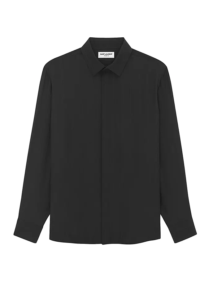 Рубашка с воротником Yves из матового и блестящего шелка в полоску Cassandre Saint Laurent, черный
Рубашка с воротником Yves из матового и блестящего шелка в полоску Cassandre Saint Laurent, черный