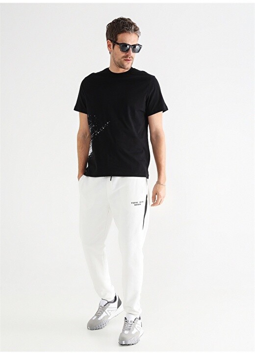 Свободные белые мужские спортивные штаны с эластичной резинкой на талии Black On Black
Свободные белые мужские спортивные штаны с эластичной резинкой на талии Black On Black