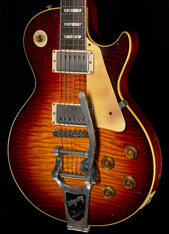 Электрогитара Gibson Custom Shop 1959 Les Paul Standard Brazilian Rosewood Tom's Tri-Burst Bigsby Murphy Lab Aged 073)
Электрогитара Gibson Custom Shop 1959 Les Paul Standard Brazilian Rosewood Tom's Tri-Burst Bigsby Murphy Lab Aged 073)