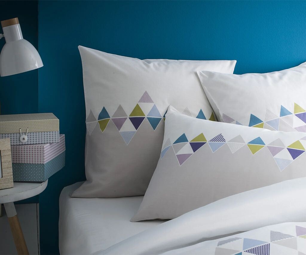 Постельное белье Scandinave 80х80 + 155х220 см 2 шт., 100% хлопок в цвете Renforce, современный скандинавский стиль в сером, белом и фиолетовом цвете Matt & Rose
Постельное белье Scandinave 80х80 + 155х220 см 2 шт., 100% хлопок в цвете Renforce, современный скандинавский стиль в сером, белом и фиолетовом цвете Matt & Rose