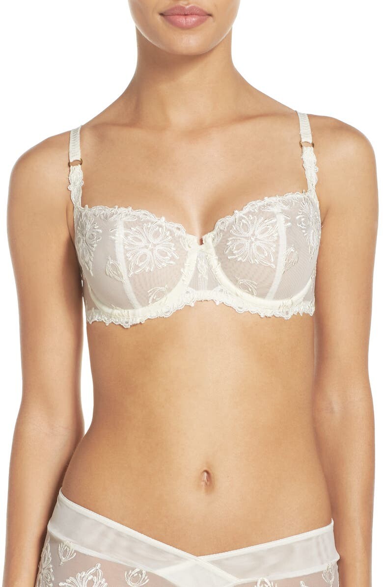 Бюстгальтер-деми на косточках Chantelle Intimates Champs-Élysées CHANTELLE LINGERIE
Бюстгальтер-деми на косточках Chantelle Intimates Champs-Élysées CHANTELLE LINGERIE