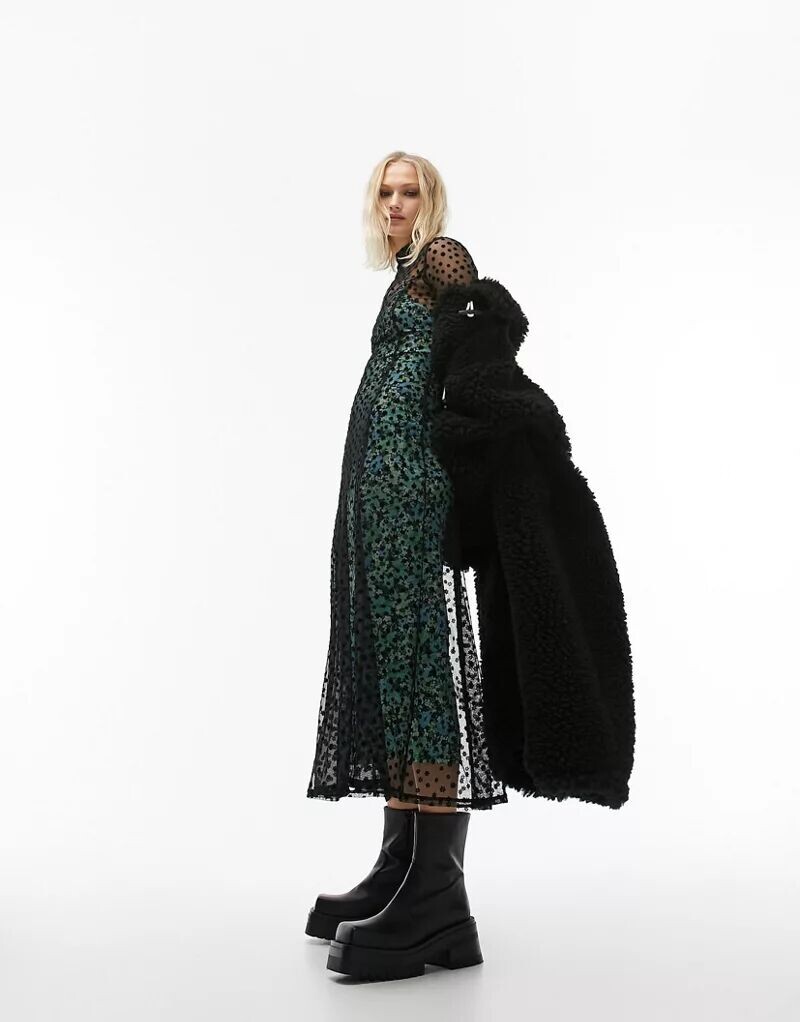 Платье миди Topshop из разноцветной сетки с цветочным принтом и контрастной комбинацией
Платье миди Topshop из разноцветной сетки с цветочным принтом и контрастной комбинацией