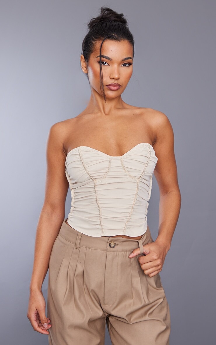 PrettyLittleThing Кремовый тканый плиссированный укороченный корсет с открытыми швами и стежками
PrettyLittleThing Кремовый тканый плиссированный укороченный корсет с открытыми швами и стежками