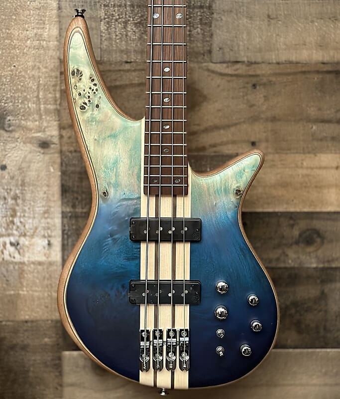Басс гитара Jackson Pro Series Spectra Bass SBP IV Caribbean Blue Bass Guitar
Басс гитара Jackson Pro Series Spectra Bass SBP IV Caribbean Blue Bass Guitar