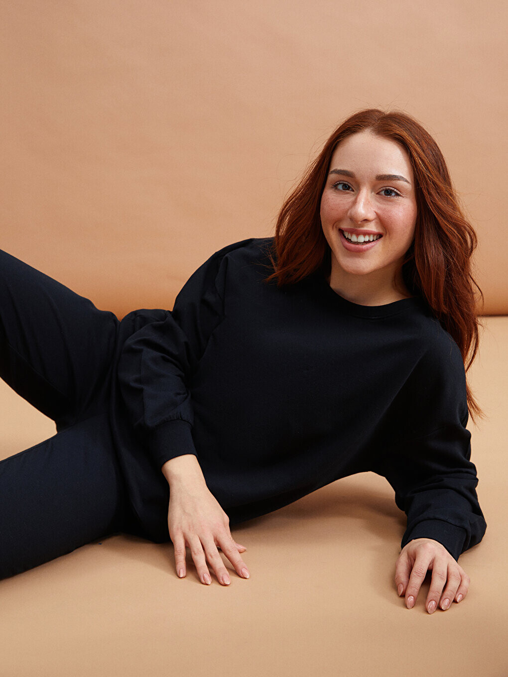 Однотонная женская толстовка Petite с круглым вырезом и длинными рукавами LCW DREAM, новый черный
Однотонная женская толстовка Petite с круглым вырезом и длинными рукавами LCW DREAM, новый черный