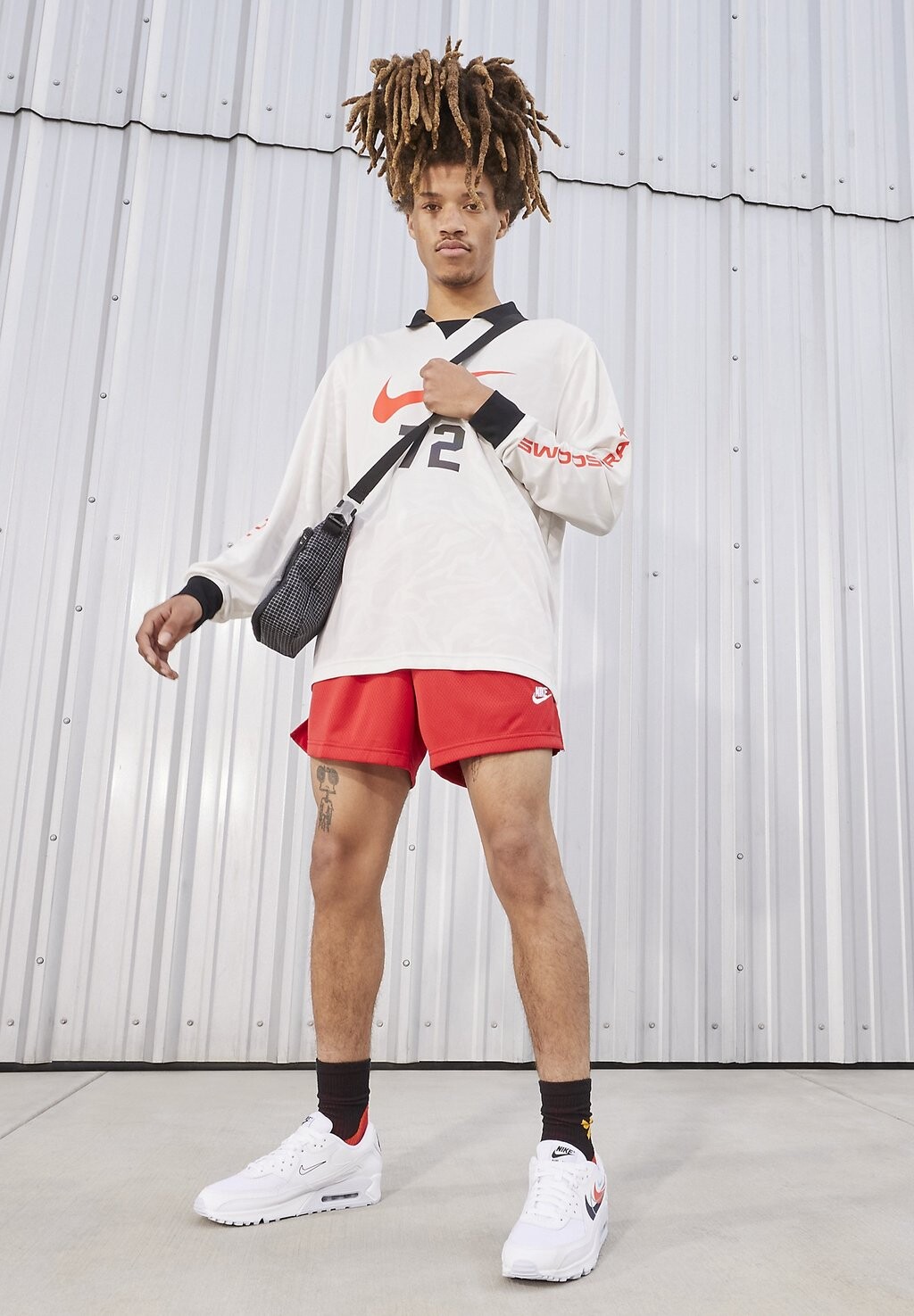 Низкие кроссовки NIKE AIR MAX 90 Nike, белые ярко-малиновые футбольно-серые полуночно-темно-синие
Низкие кроссовки NIKE AIR MAX 90 Nike, белые ярко-малиновые футбольно-серые полуночно-темно-синие
