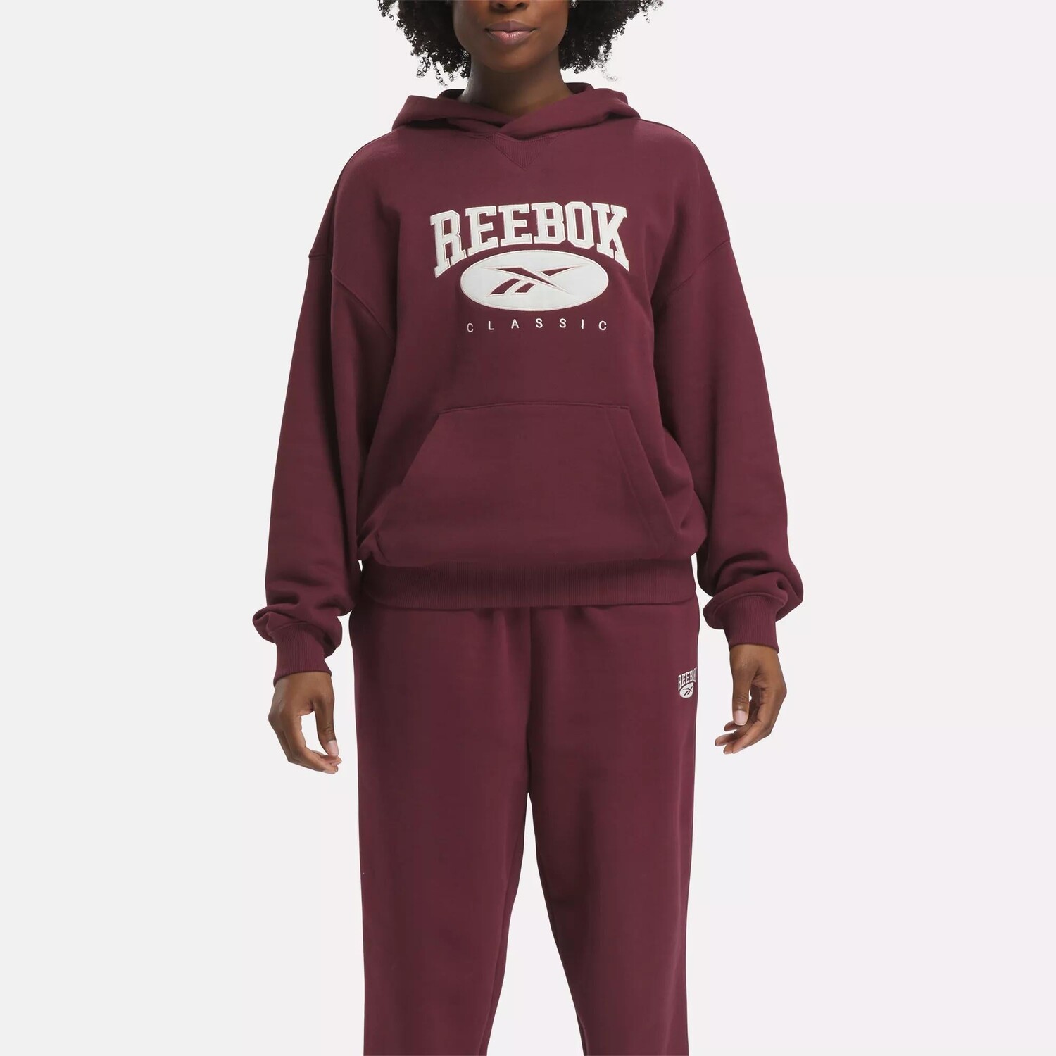 Classics Archive Essentials Толстовка с большим логотипом из френч-терри Reebok, цвет Classic Maroon
Classics Archive Essentials Толстовка с большим логотипом из френч-терри Reebok, цвет Classic Maroon