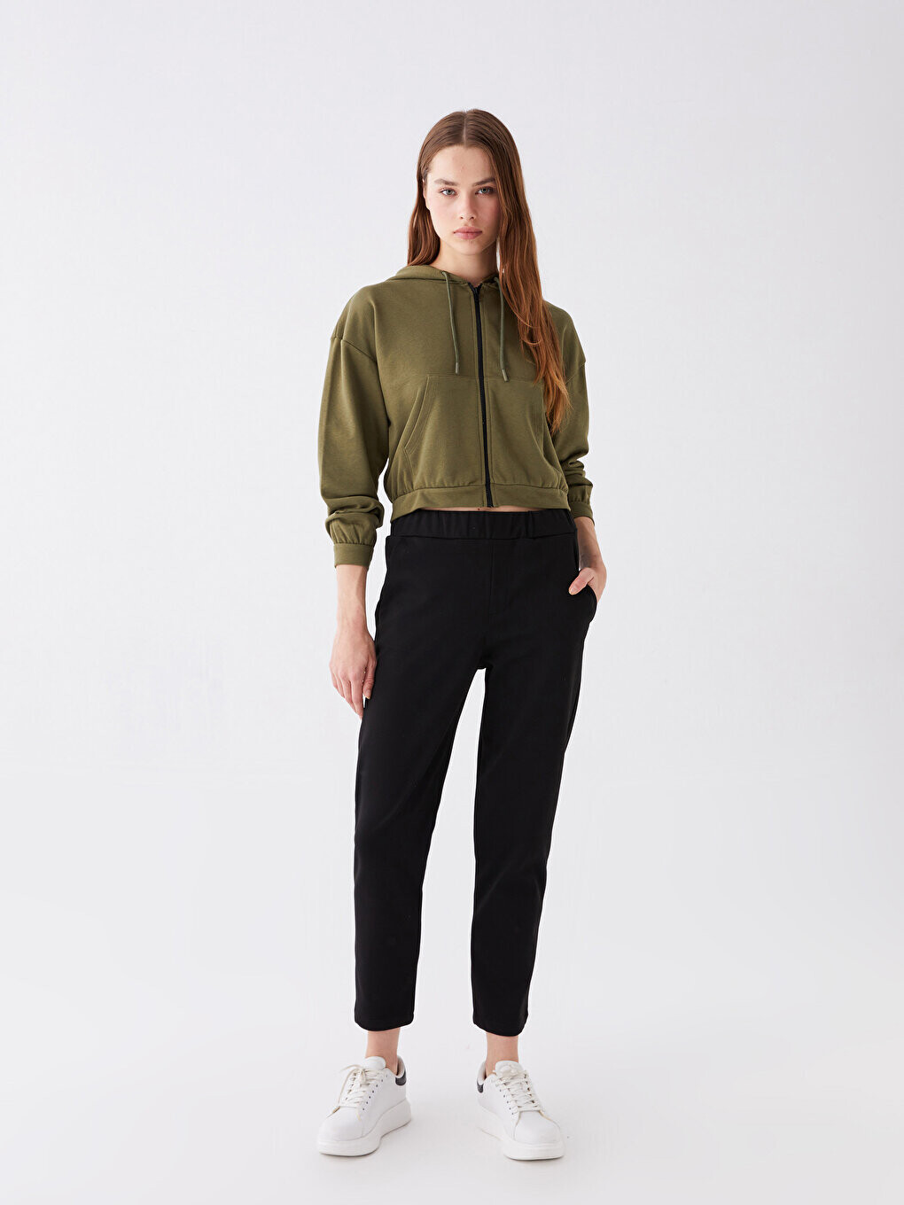 Удобные женские брюки с эластичной резинкой на талии LCW Casual, новый черный
Удобные женские брюки с эластичной резинкой на талии LCW Casual, новый черный