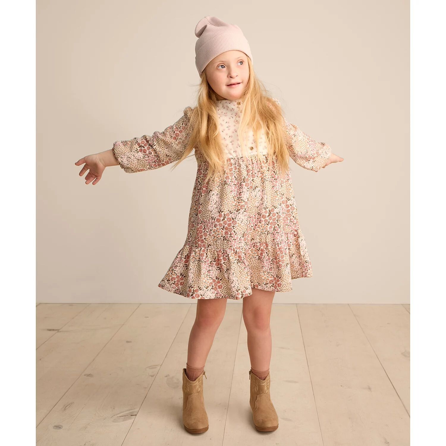 Крестьянское платье Little Co. для девочек 4–12 лет от Lauren Conrad Little Co. by Lauren Conrad
Крестьянское платье Little Co. для девочек 4–12 лет от Lauren Conrad Little Co. by Lauren Conrad