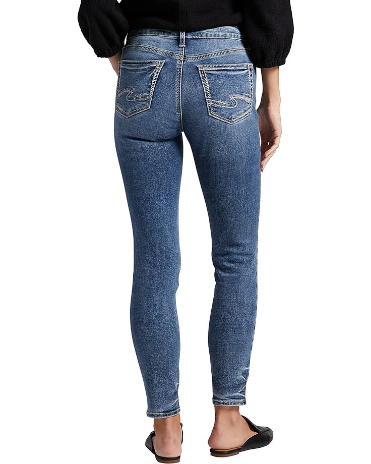 Джинсы Silver Jeans Co. Suki Mid-Rise Skinny Jeans L93136ECF380, цвет Medium Indigo Wash
Джинсы Silver Jeans Co. Suki Mid-Rise Skinny Jeans L93136ECF380, цвет Medium Indigo Wash