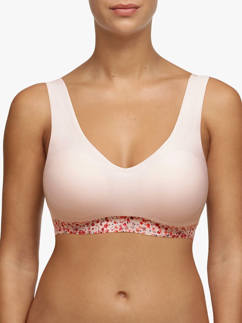 Укороченный бюстгальтер Chantelle Soft Stretch с V-образным вырезом и мягкой подкладкой, весна
Укороченный бюстгальтер Chantelle Soft Stretch с V-образным вырезом и мягкой подкладкой, весна