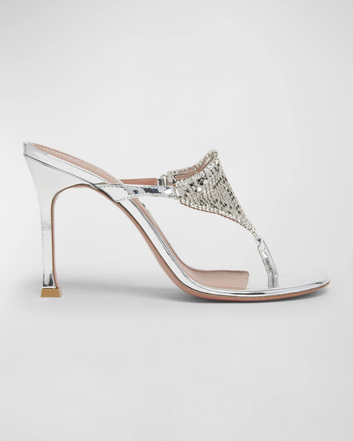 Сандалии Cameron с сетчатыми ремешками Amina Muaddi, цвет Mirror Silver And White Crystals
Сандалии Cameron с сетчатыми ремешками Amina Muaddi, цвет Mirror Silver And White Crystals