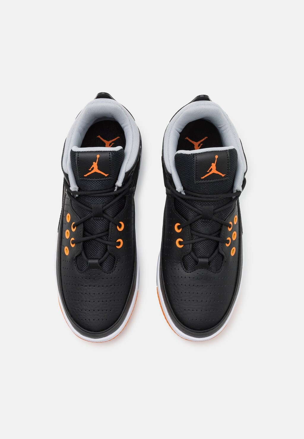Баскетбольные кроссовки Jordan Max Aura 5 Unisex Jordan, черный/оранжевый/серый волк/белый
Баскетбольные кроссовки Jordan Max Aura 5 Unisex Jordan, черный/оранжевый/серый волк/белый