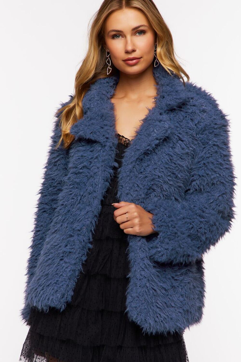Пальто из искусственного меха с вырезом и открытой передней частью Forever 21, синий
Пальто из искусственного меха с вырезом и открытой передней частью Forever 21, синий