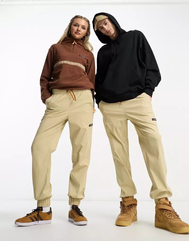 Berghaus Dean Street Windpant унисекс, тканые джоггеры в стиле ретро 90-х годов с камнями
Berghaus Dean Street Windpant унисекс, тканые джоггеры в стиле ретро 90-х годов с камнями