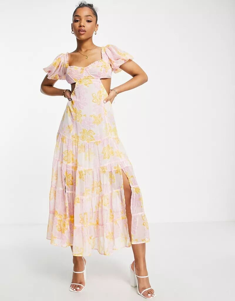 Оранжевое шифоновое платье макси с тропическим принтом и открытой спиной Miss Selfridge
Оранжевое шифоновое платье макси с тропическим принтом и открытой спиной Miss Selfridge