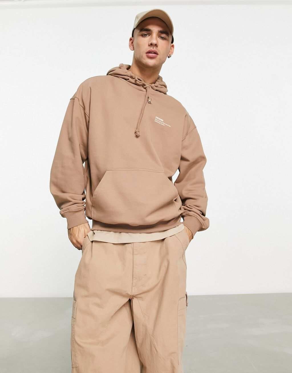Худи коричневого цвета нуги с логотипом на груди Dr Denim Damien эксклюзивно для ASOS, Коричневый
Худи коричневого цвета нуги с логотипом на груди Dr Denim Damien эксклюзивно для ASOS, Коричневый