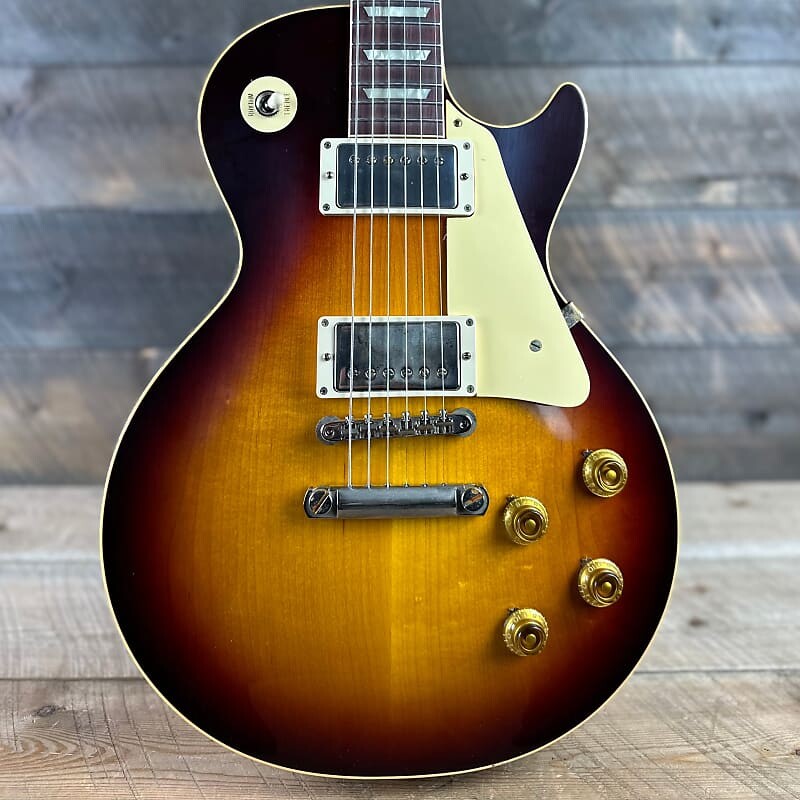 Электрогитара Gibson Custom Shop 1958 Les Paul Standard Reissue VOS - Bourbon Burst 84058
Электрогитара Gibson Custom Shop 1958 Les Paul Standard Reissue VOS - Bourbon Burst 84058