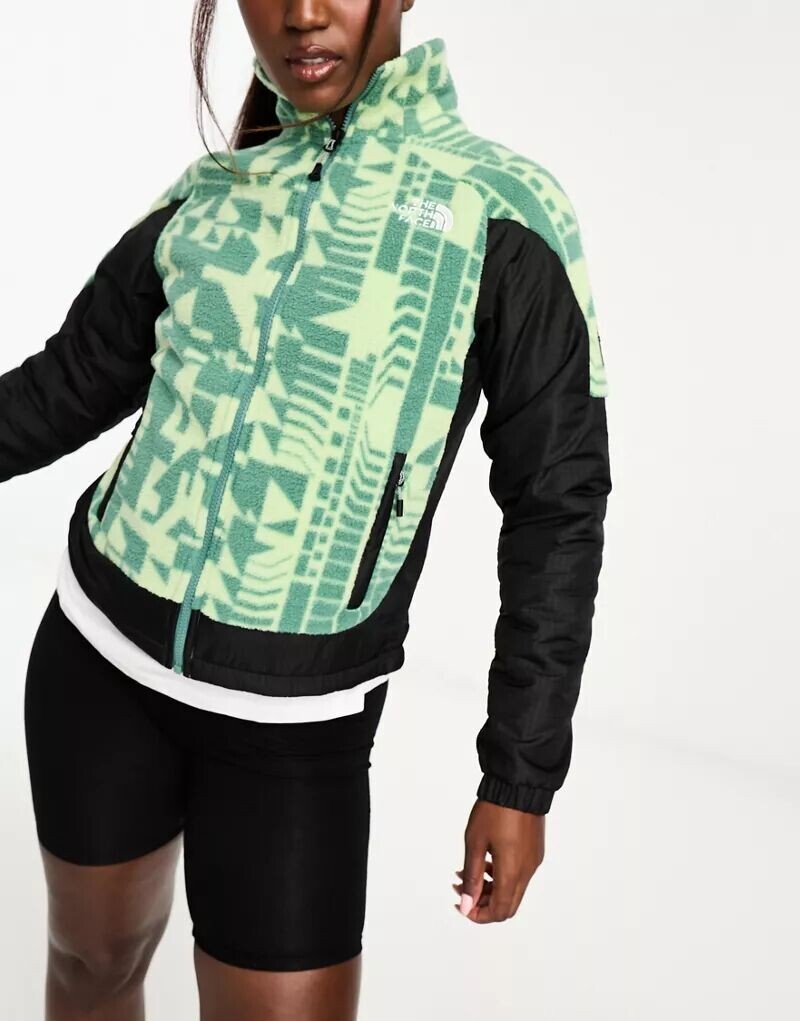 Темно-зеленая флисовая спортивная куртка North Face NSE Fleeski в стиле 2000-х годов с геометрическим рисунком The North Face
Темно-зеленая флисовая спортивная куртка North Face NSE Fleeski в стиле 2000-х годов с геометрическим рисунком The North Face