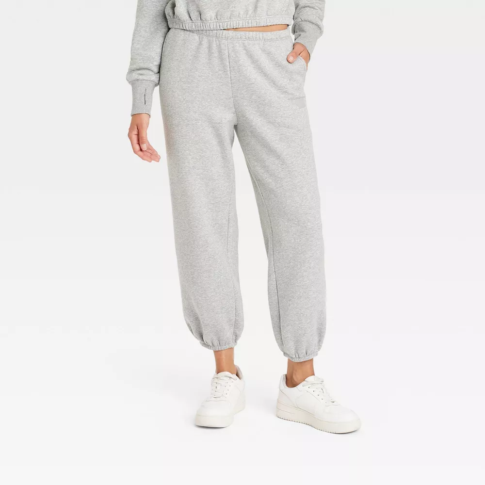 Женские флисовые спортивные брюки Jogger средней посадки с завязками - JoyLab, цвет Heathered Gray
Женские флисовые спортивные брюки Jogger средней посадки с завязками - JoyLab, цвет Heathered Gray