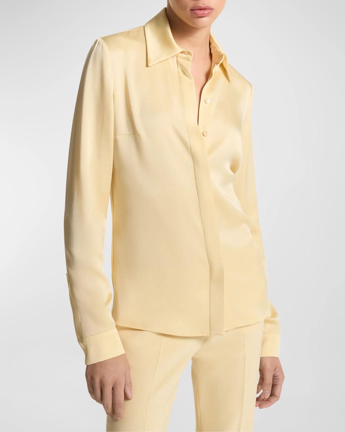 Рубашка Hansen Charmeuse на пуговицах спереди Michael Kors Collection, цвет Parchment
Рубашка Hansen Charmeuse на пуговицах спереди Michael Kors Collection, цвет Parchment