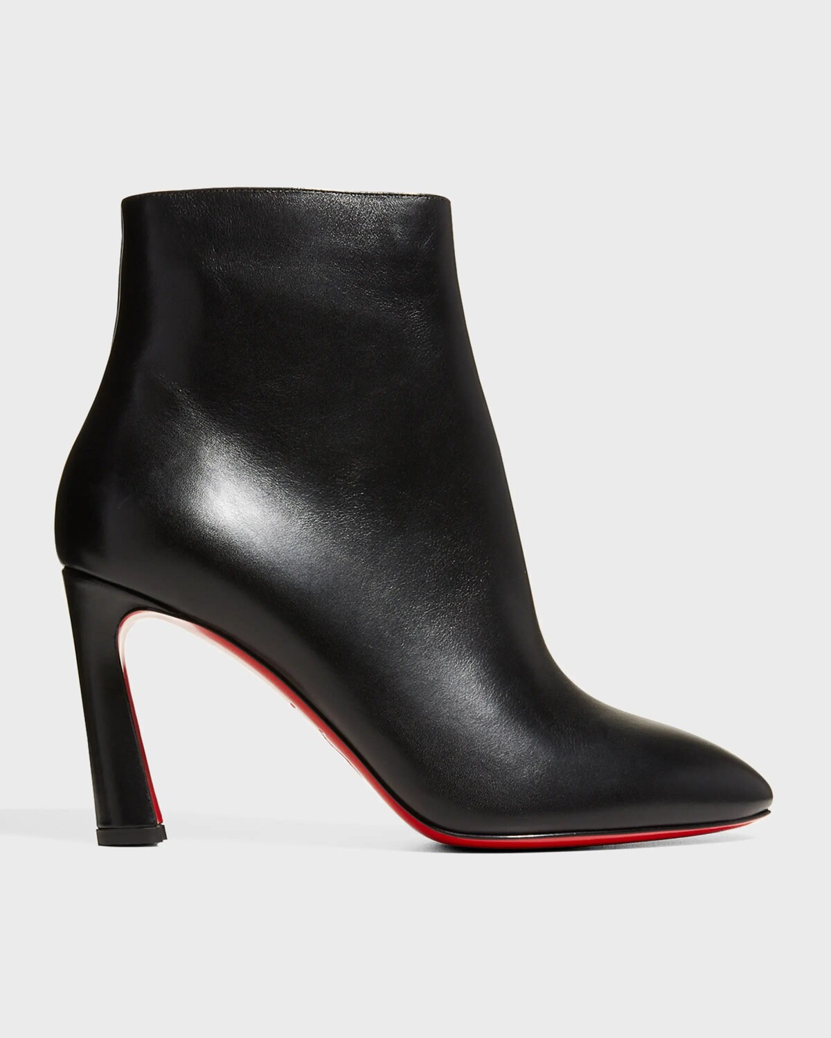 Кожаные ботильоны So Eleonor на красной подошве Christian Louboutin, цвет Black
Кожаные ботильоны So Eleonor на красной подошве Christian Louboutin, цвет Black