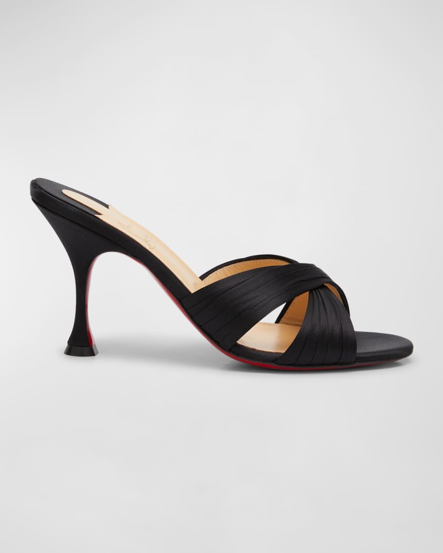 Nicol is Back Босоножки на шлепанцах с красной подошвой на высоком каблуке Christian Louboutin
Nicol is Back Босоножки на шлепанцах с красной подошвой на высоком каблуке Christian Louboutin