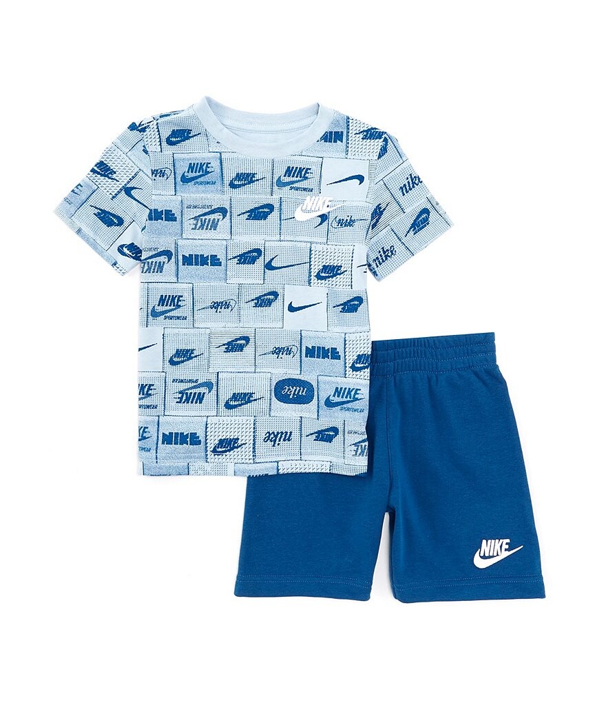 Комплект из футболки с короткими рукавами и шорт с логотипом Nike Little Boys 2T-7, синий
Комплект из футболки с короткими рукавами и шорт с логотипом Nike Little Boys 2T-7, синий