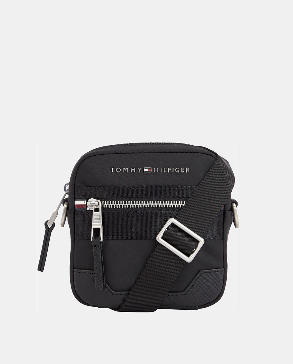 Черная овальная сумка через плечо с металлическими буквами Tommy Hilfiger Tommy Hilfiger, черный
Черная овальная сумка через плечо с металлическими буквами Tommy Hilfiger Tommy Hilfiger, черный